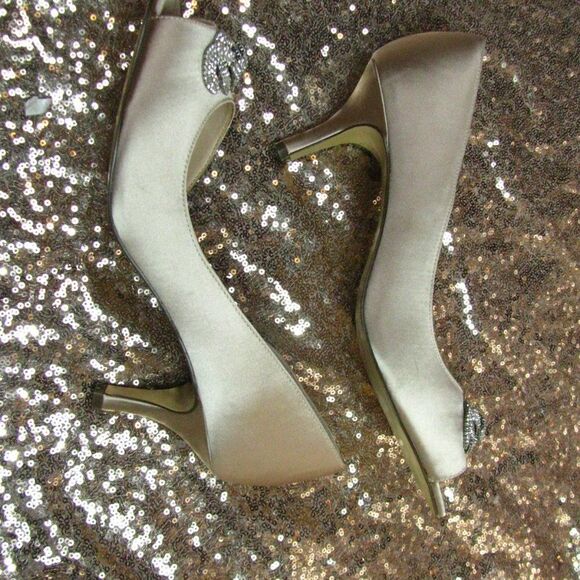 NIB Nina satin champagne kitten heels 9.5 - Picture 6 of 10